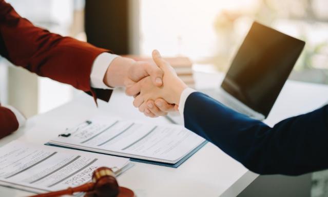 Avocat droit des biens relationnels
